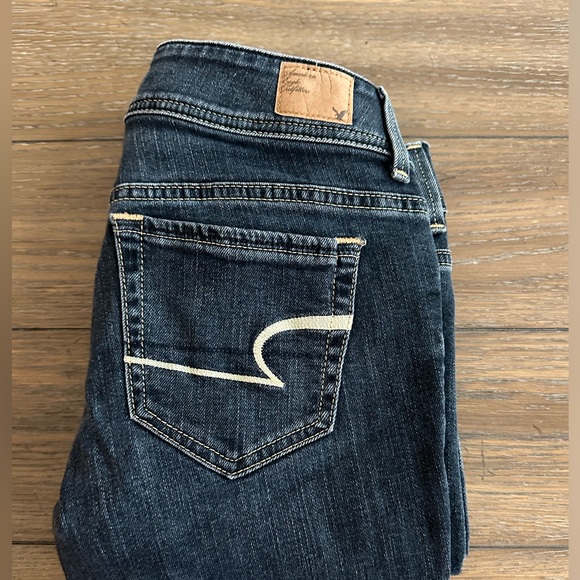 American Eagle Jeans Stretch Original Bootcut Size 4 Inseam 30 1/2 Waist 14 1/2 - Picture 1 of 6